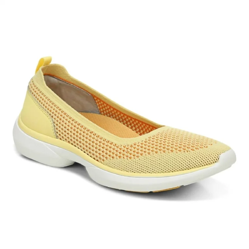 Women's Kallie Slip-On Knit Shoes - Medium Width In Sun