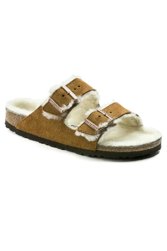 Birkenstock Arizona Fur Regular Width in Mink