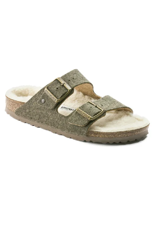 Birkenstock Arizona Rivet Narrow Width in Khaki