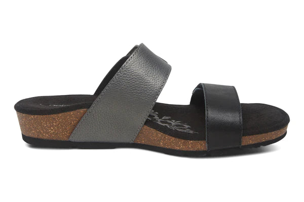 WOMEN'S AETREX DAISY ADJUSTABLE SLIDE | BLACK