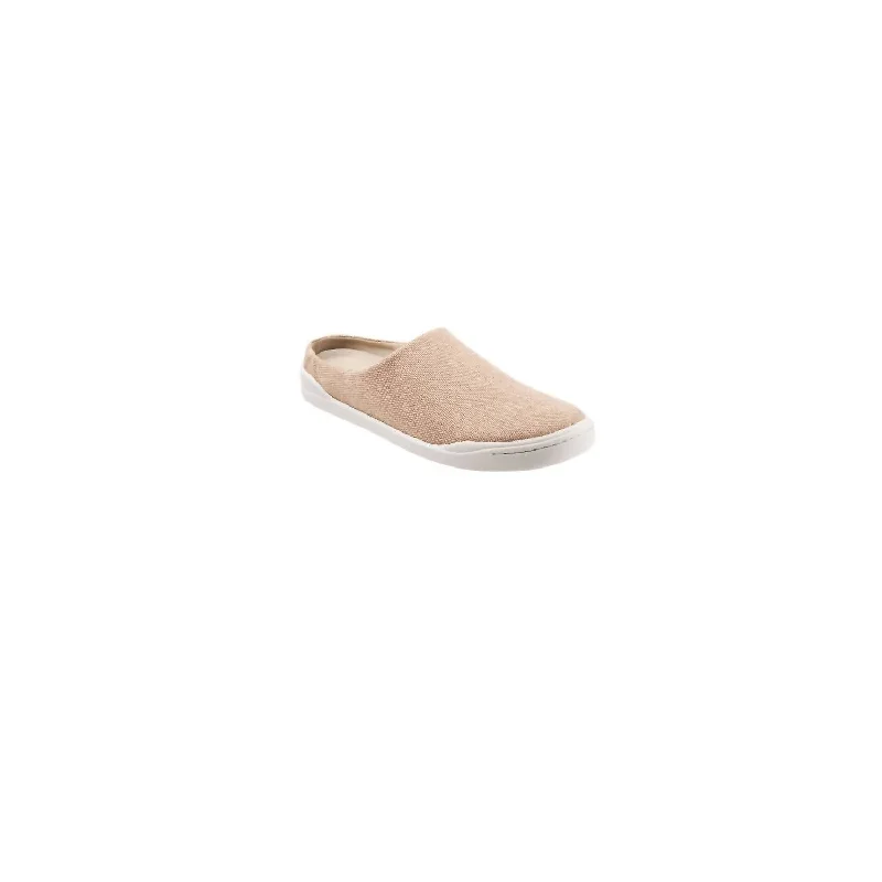 Women’S Auburn Clog Shoes In Beige Felt